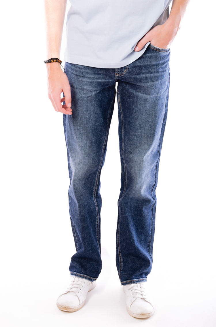 Grayson Straight Leg Jeans - 32