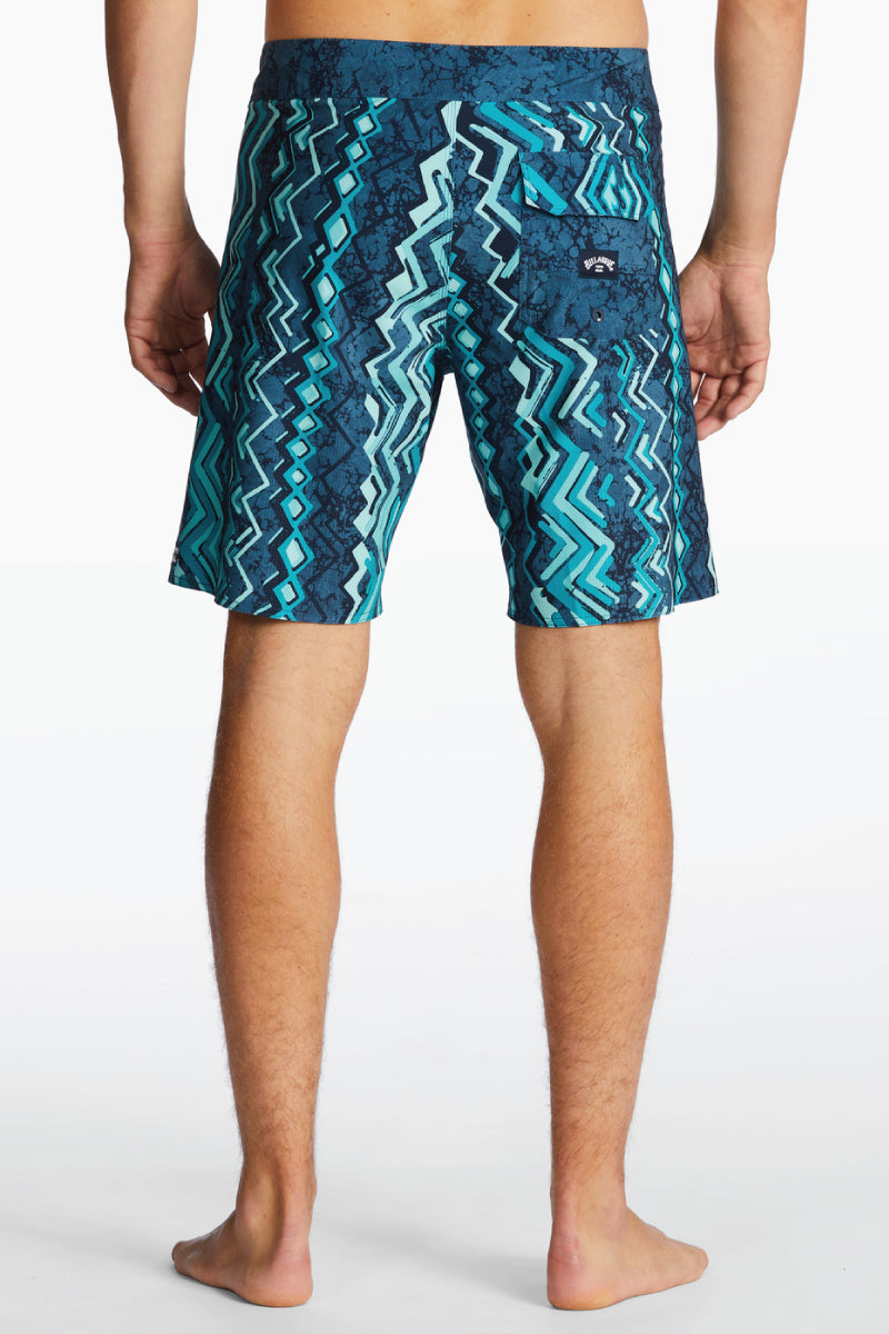 Sundays Airlite Performance Boardshorts - BHZ