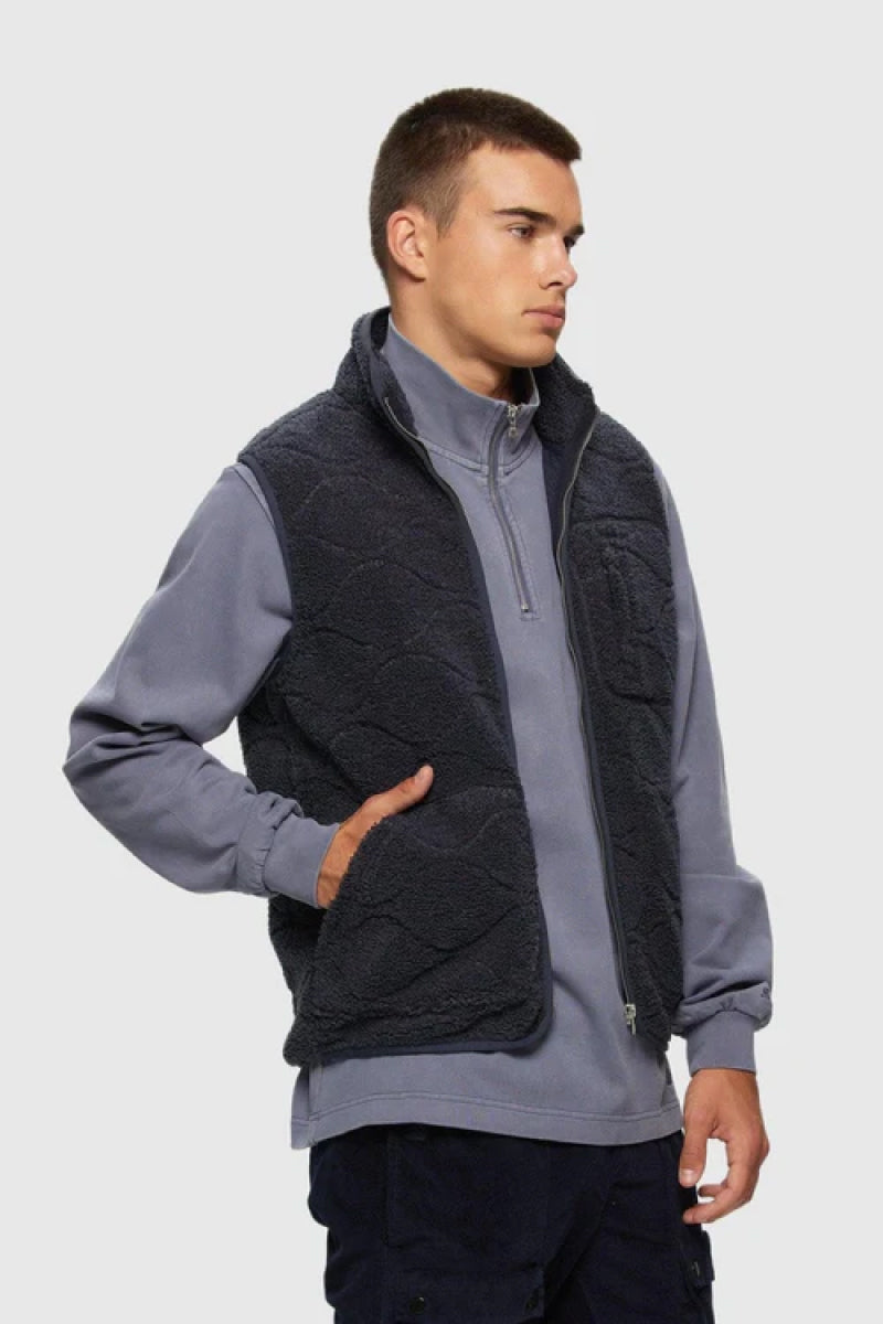 Wave Sherpa Vest - NVY