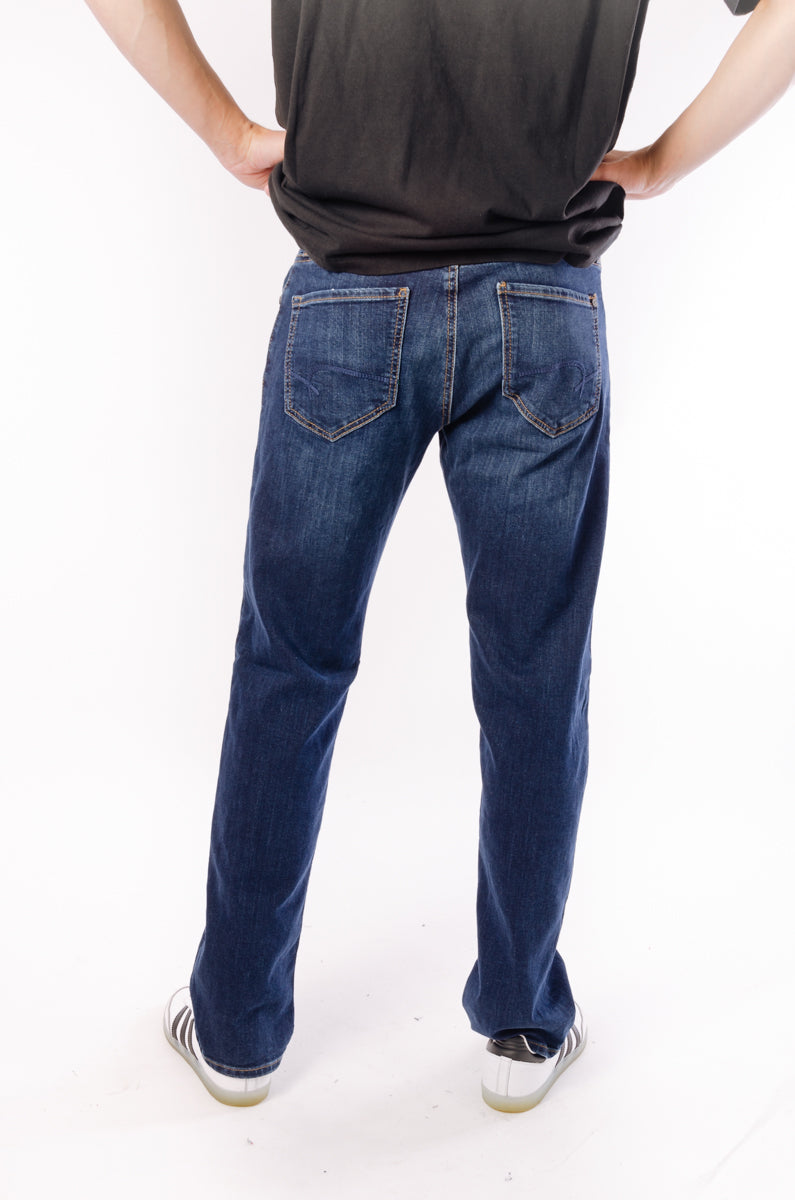 Zach Straight Leg Jeans - 32