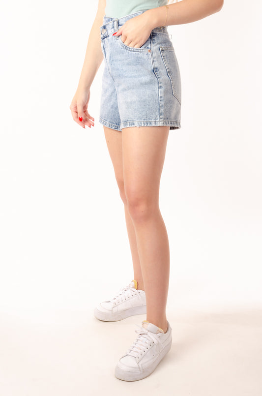 Criss Cross Shorts - VIN