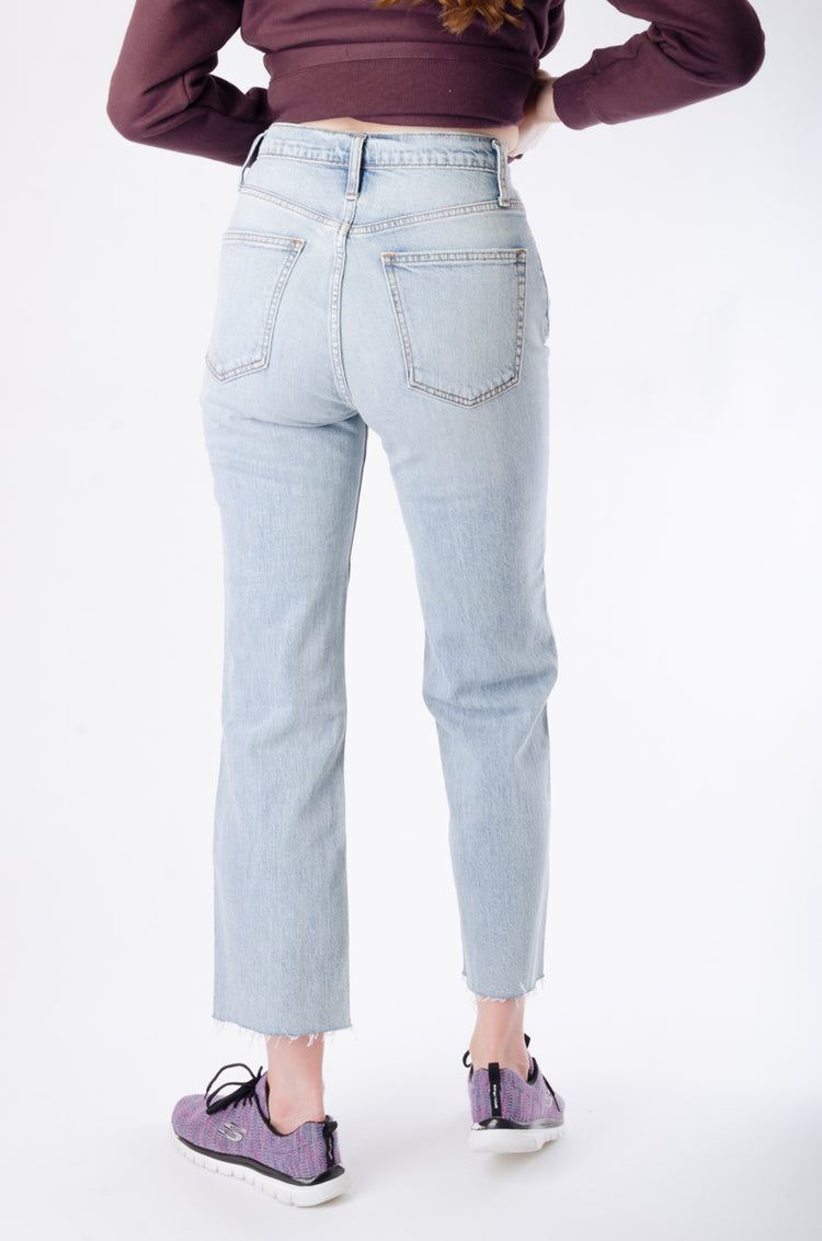 Highly Desirable Straight Leg Jeans - IND